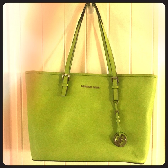 Michael Kors Handbags - Michael Kors Purse Michael Kors Handbags - Michael Kors Purse